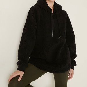 Size XL Varsity Sherpa half zip hooded pull over from PINK; comes with free 🎁